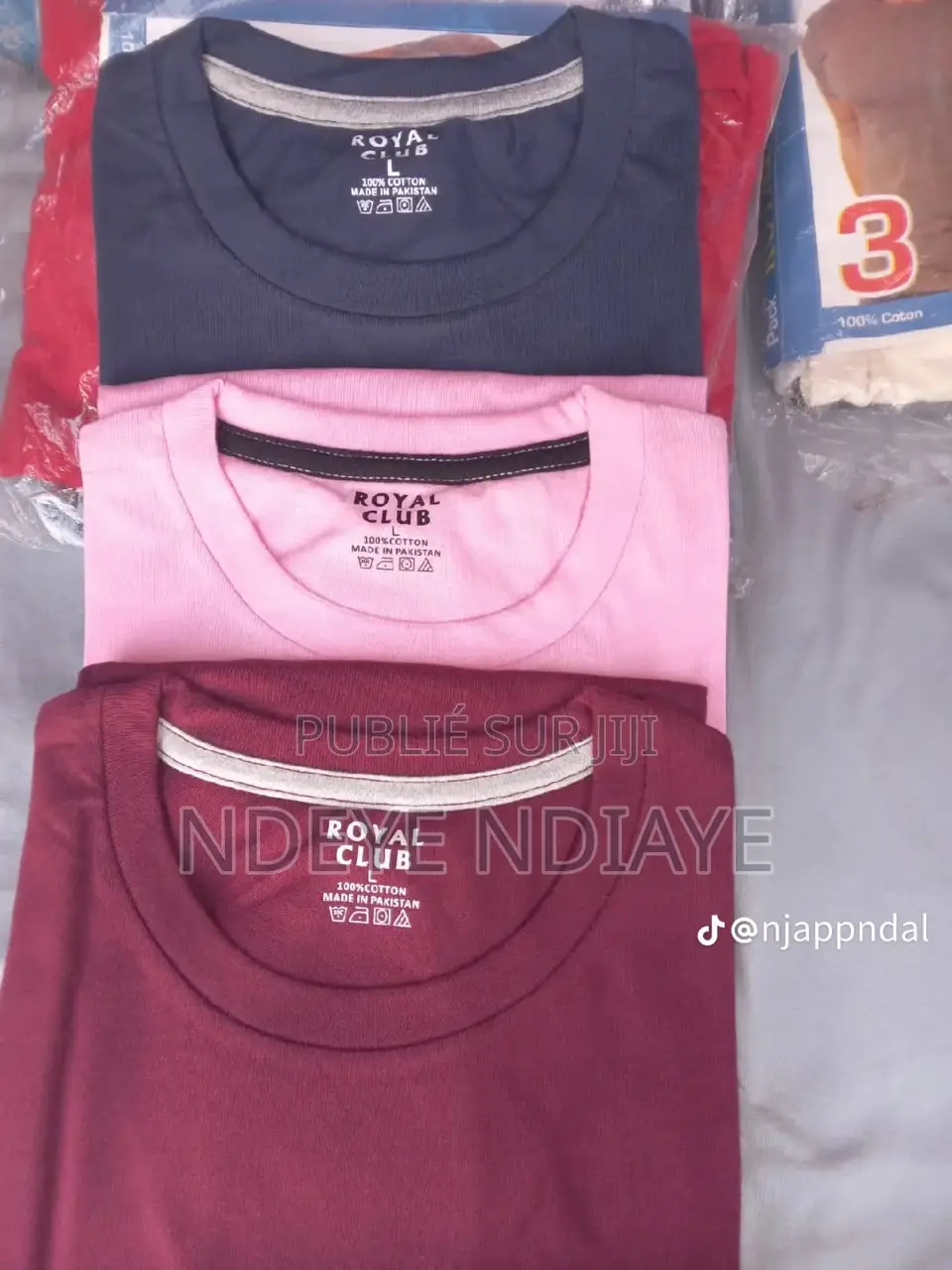 T-Shirt 100% Coton Paquet De 3 Disponible a 3500 Le Paquet en Gros Et