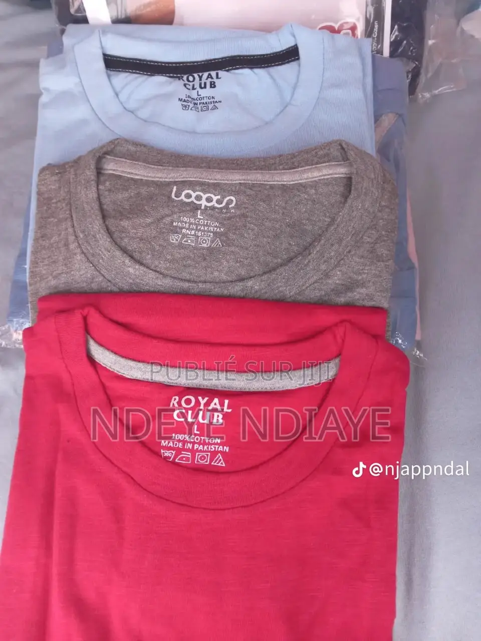 T-Shirt 100% Coton Paquet De 3 Disponible a 3500 Le Paquet en Gros Et
