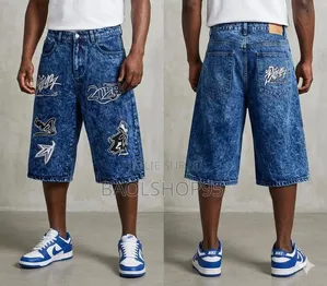 Short Jeans