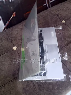 Nouveau HP EliteBook 845 G7 16GB AMD Ryzen 5 SSD 256GB