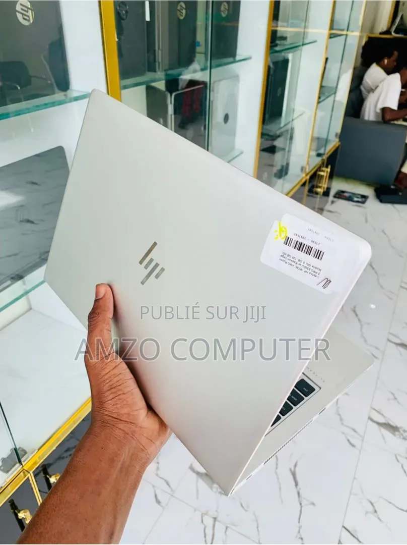 Ordinateur portable HP MT44 8GB AMD Ryzen 5 SSD 256GB