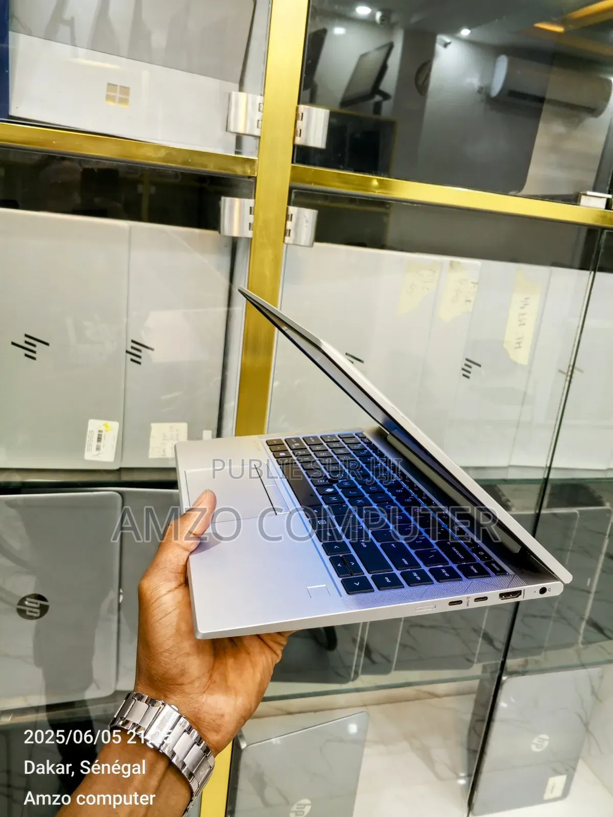 Ordinateur portable HP MT44 8GB AMD Ryzen 3 SSD 256GB