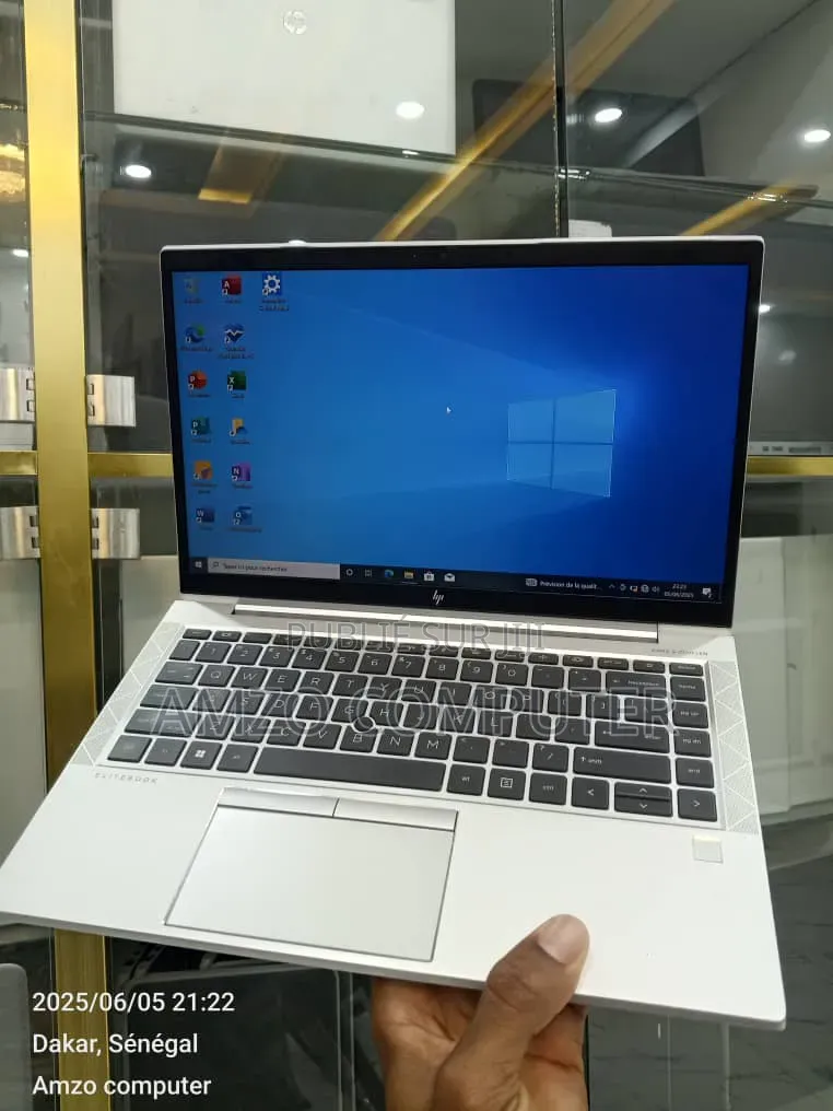Ordinateur portable HP MT44 8GB AMD Ryzen 3 SSD 256GB