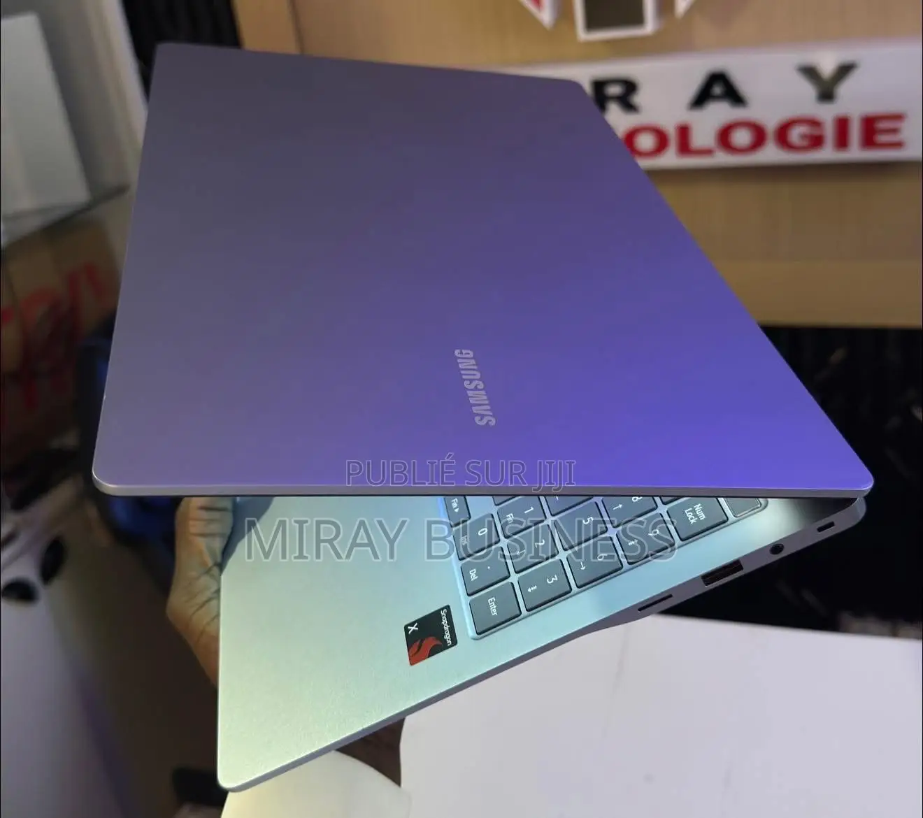 Samsung Galaxy Book4 16GB Qualcomm Snapdragon X Elite SSD 512GB