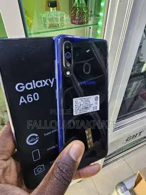 Nouveau Samsung Galaxy C9 Pro 64 GB Bleu