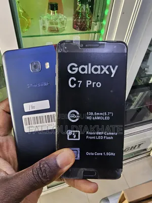 Nouveau Samsung Galaxy C7 Pro 64 GB Doré