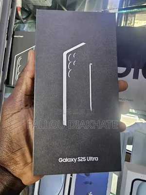 Nouveau Samsung Galaxy S25 Ultra 256 GB Noir