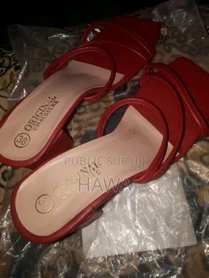 Sandales À Ty