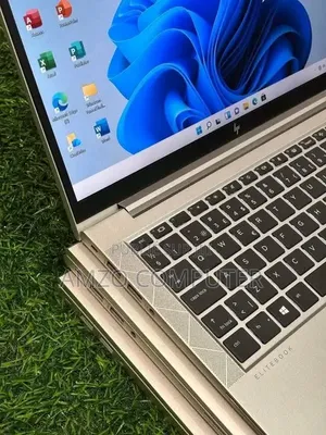 Ordinateur portable HP EliteBook 840 G8 16GB Intel Core i5 SSD 256GB