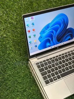 Ordinateur portable HP EliteBook 840 G8 16GB Intel Core i5 SSD 256GB