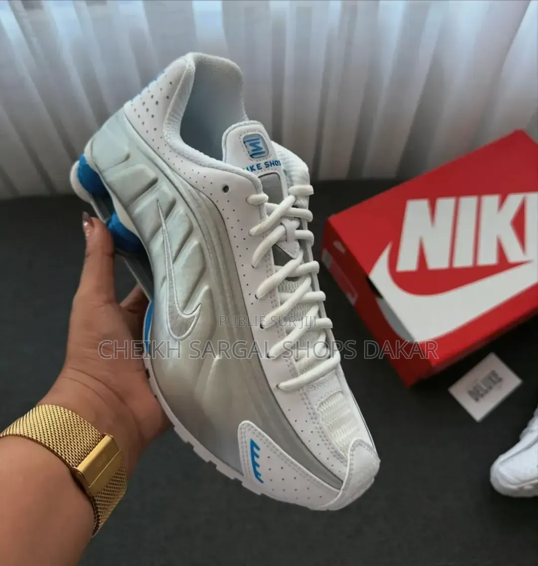 Nike Shox R4