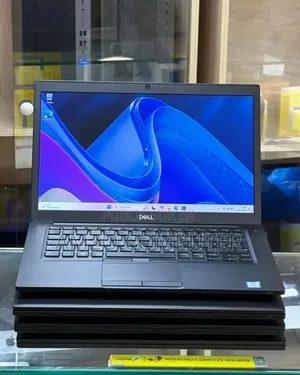 Ordinateur portable Dell Latitude 7490 8GB Intel Core i7 SSD 256GB