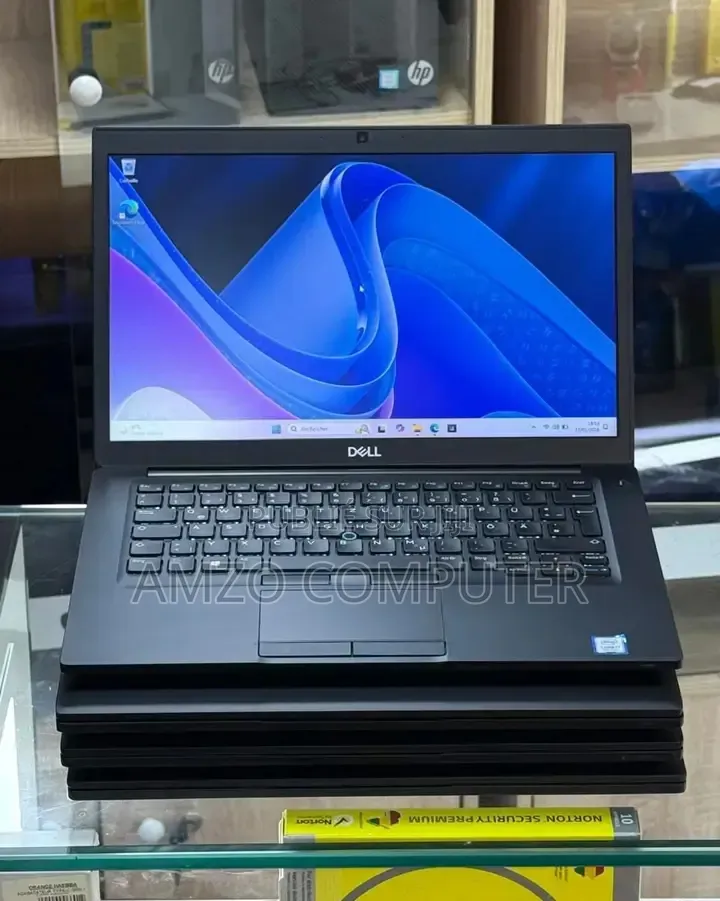 Ordinateur portable Dell Latitude 7490 8GB Intel Core i7 SSD 256GB