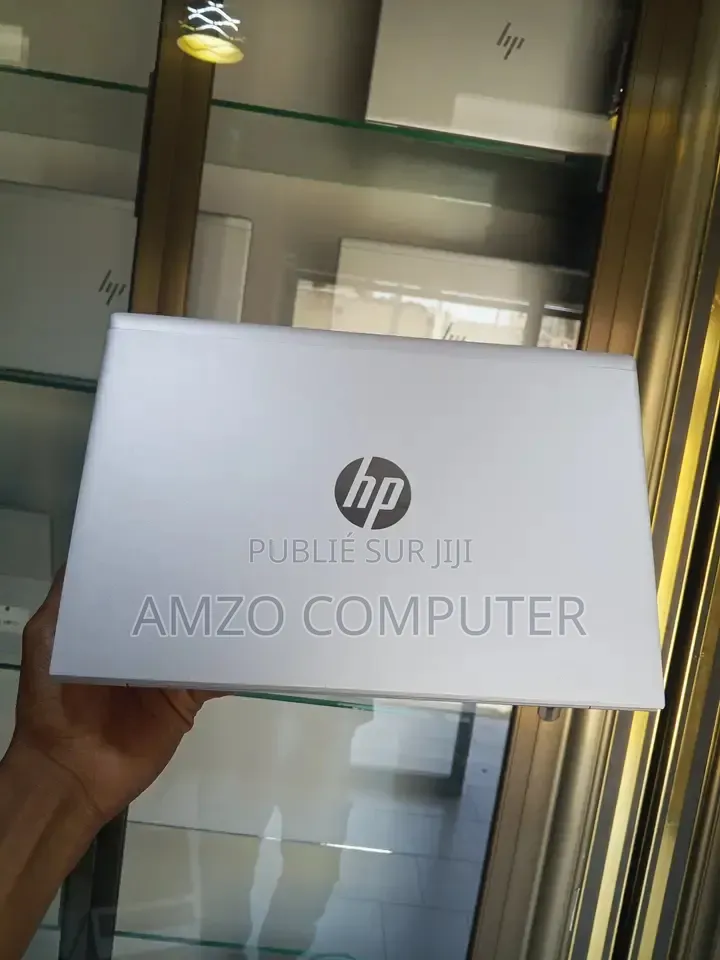 Ordinateur portable HP 630 16GB AMD Ryzen 5 SSD 256GB