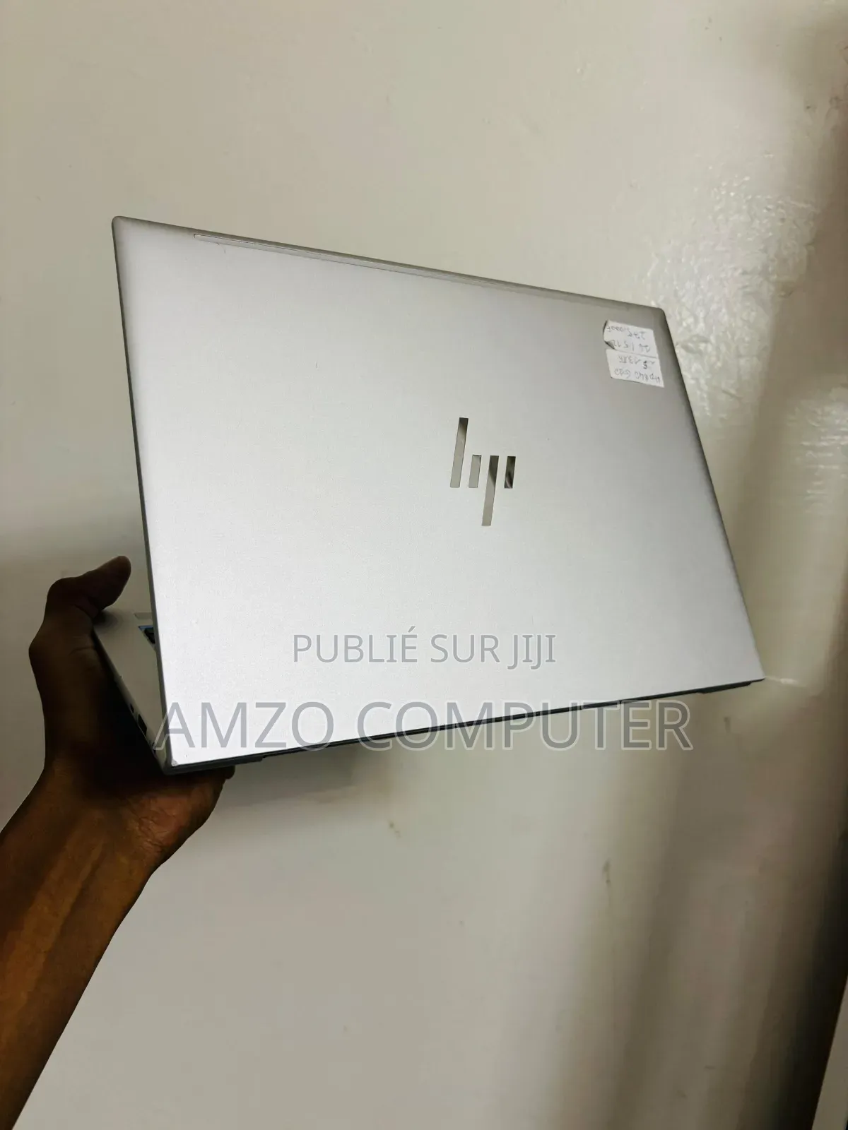 Ordinateur portable HP EliteBook 840 G10 16GB Intel Core i5 SSD 512GB