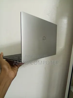 Ordinateur portable Dell XPS 13 9380 8GB Intel Core i5 SSD 256GB