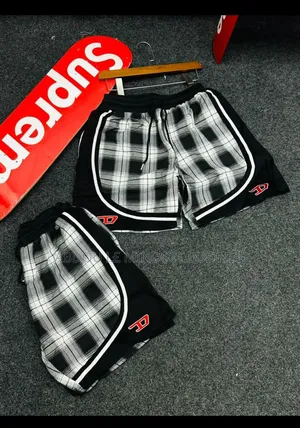Shorts Plaid Basketball Disponible