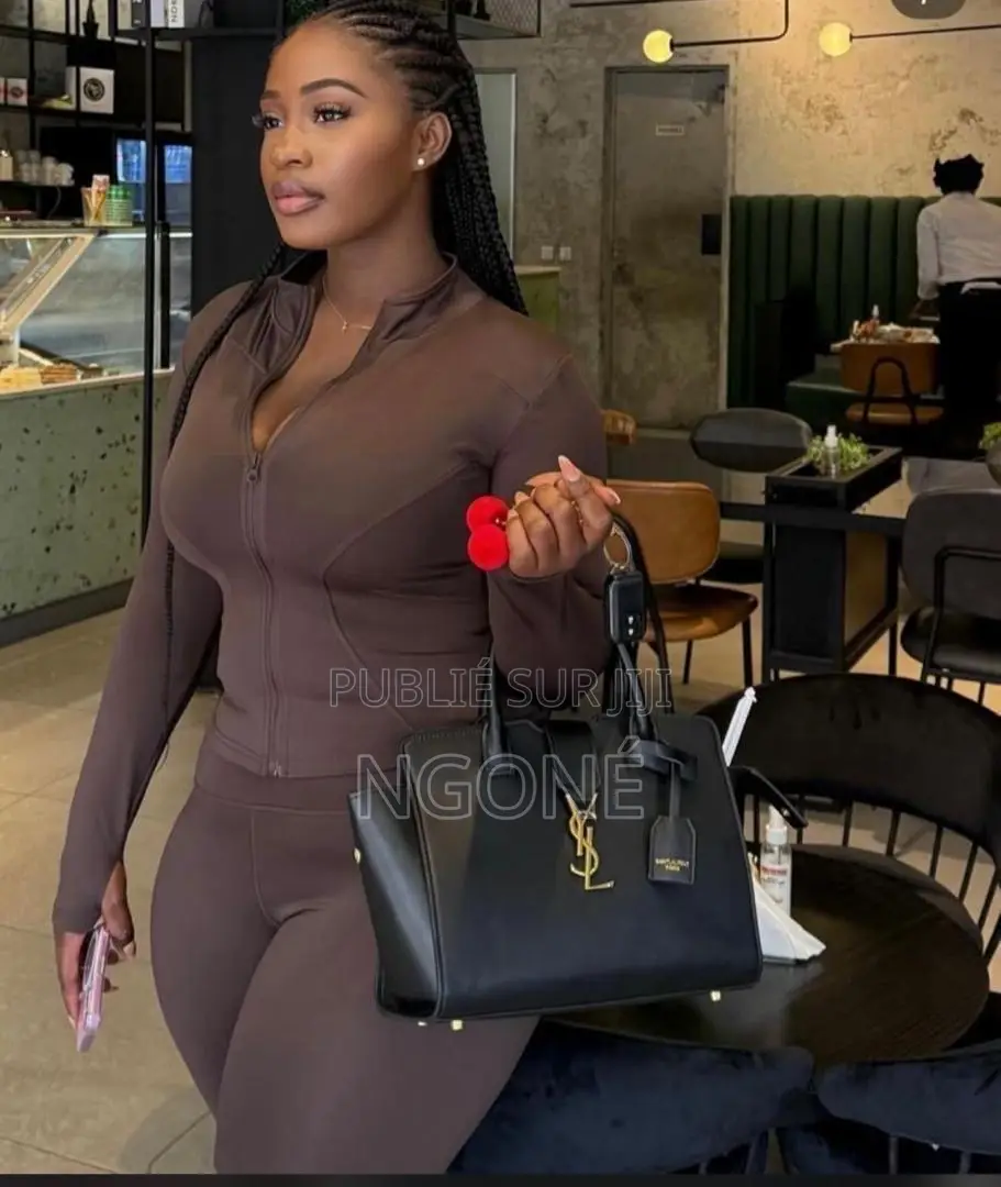 Sac Yve Saint Laurent Disponible 28cm