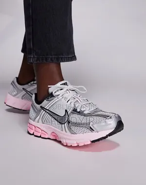 Nike Vomero 5. Silver/Pink