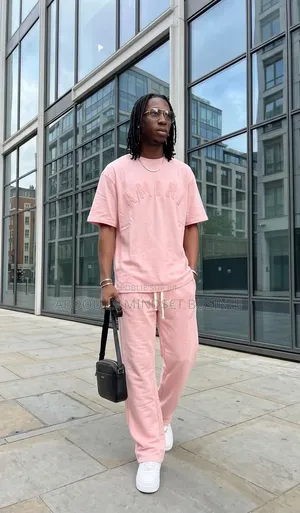 Ensemble Amiri Disponible