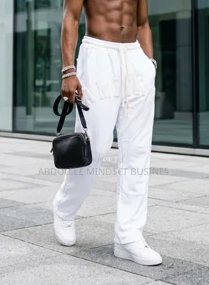 Bas Large Amiri Disponible