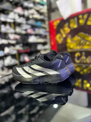 Chaussures Adidas a Tout