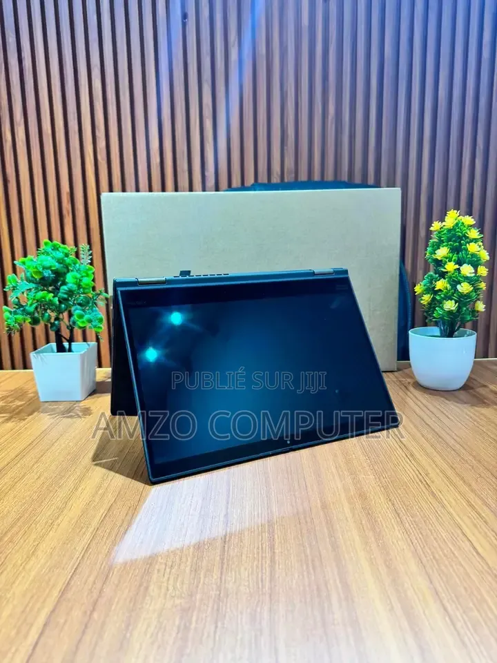 Lenovo ThinkPad X390 Yoga 16GB Intel Core i5 SSD 256GB