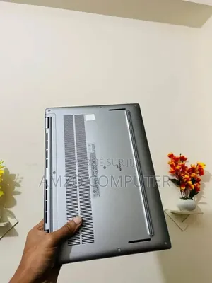 Ordinateur portable Dell Latitude 7440 16GB Intel Core i7 SSD 512GB