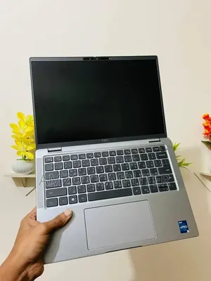 Ordinateur portable Dell Latitude 7440 16GB Intel Core i7 SSD 512GB