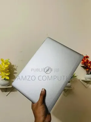 Ordinateur portable Dell Latitude 7440 16GB Intel Core i7 SSD 512GB