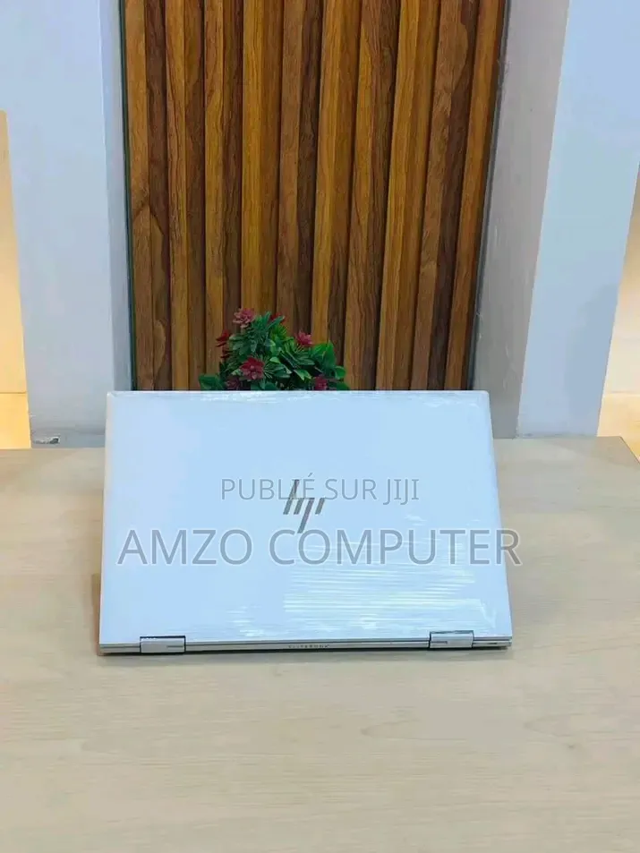Ordinateur portable HP EliteBook 830 G8 8GB Intel Core i5 SSD 256GB