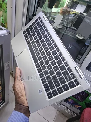 Nouveau HP EliteBook x360 1040 G7 16GB Intel Core i7 SSD 1T