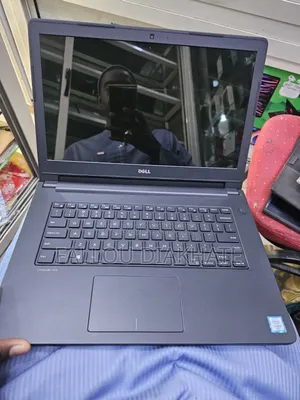 Ordinateur portable Dell Latitude E7470 8GB Intel Core i5 HDD 1T