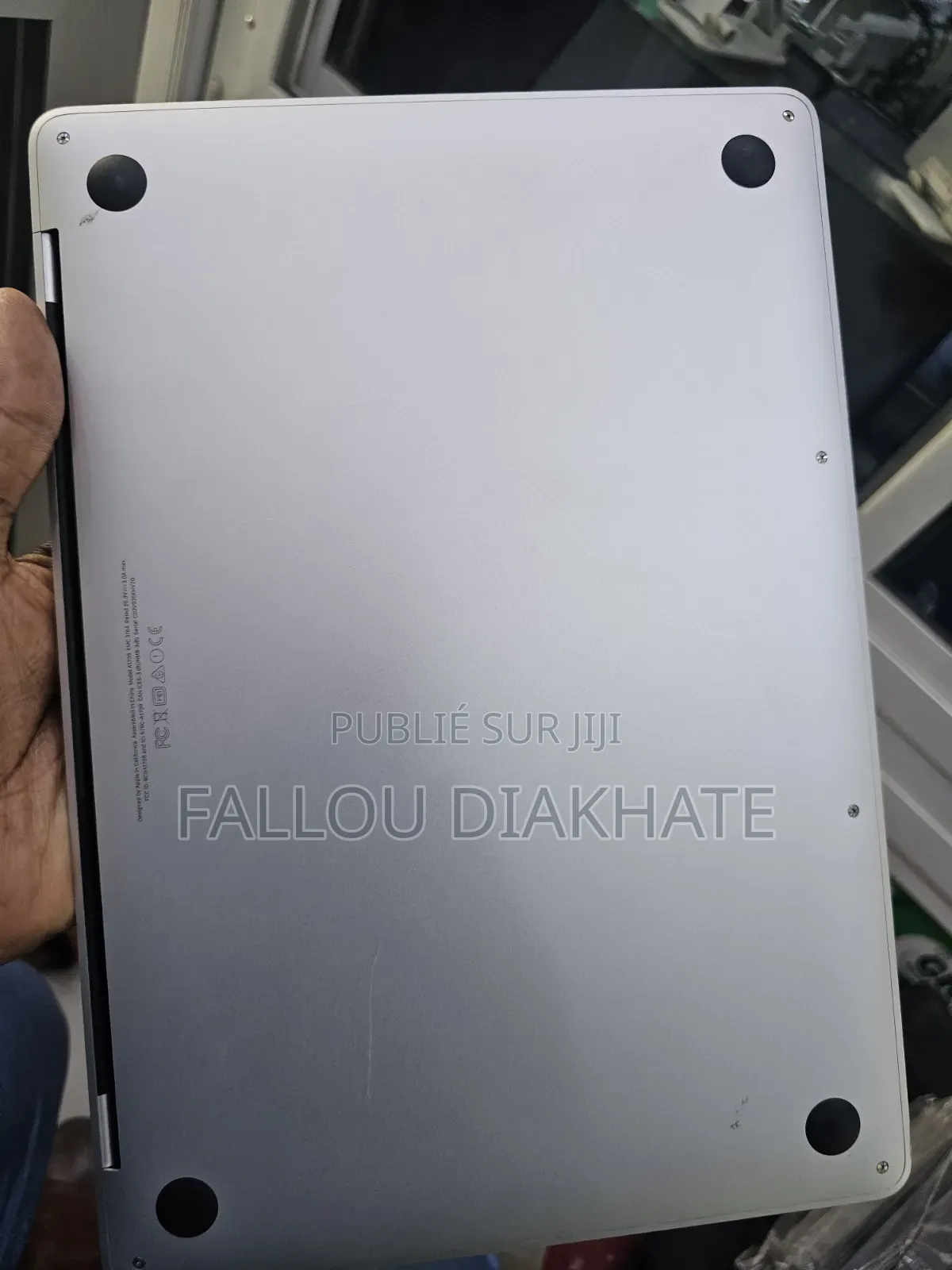 Nouveau Apple MacBook Pro 2019 16GB Intel Core i5 SSD 256GB