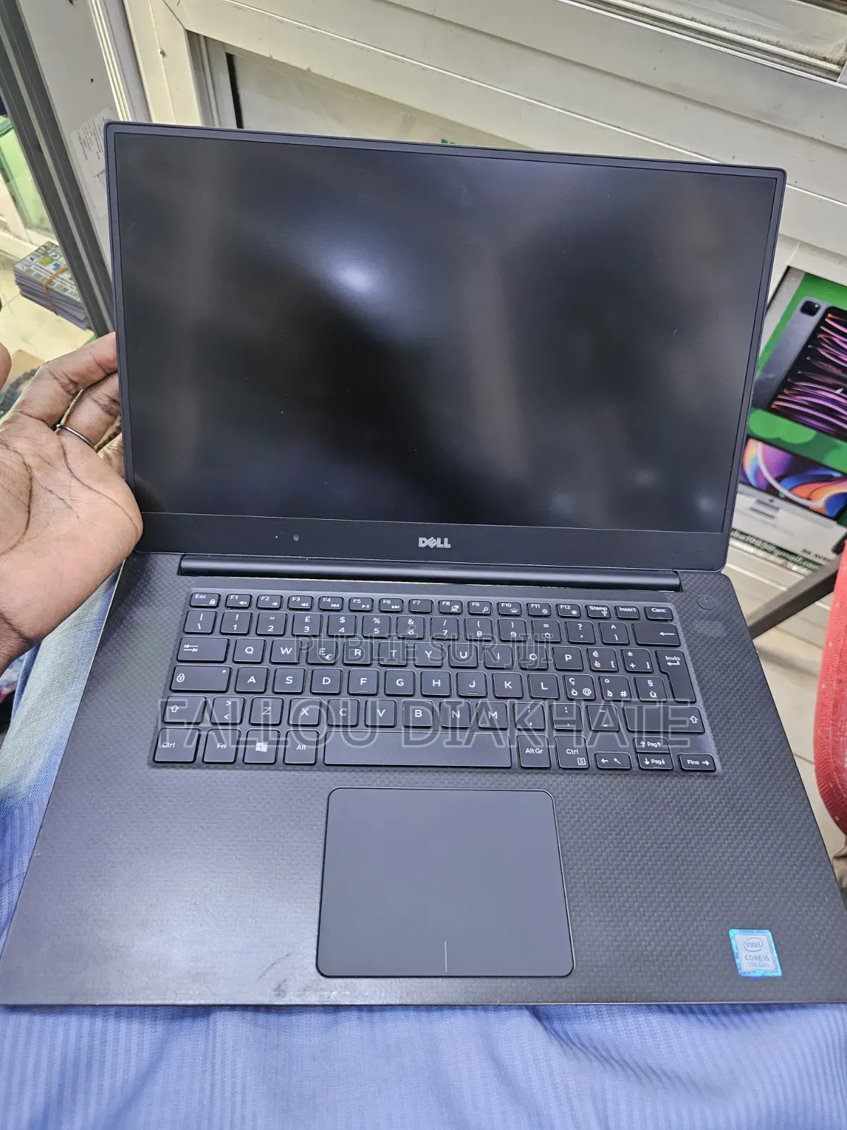 Ordinateur portable Dell XPS 15 16GB Intel Core i5 HDD 1T