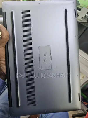 Ordinateur portable Dell XPS 15 16GB Intel Core i5 HDD 1T