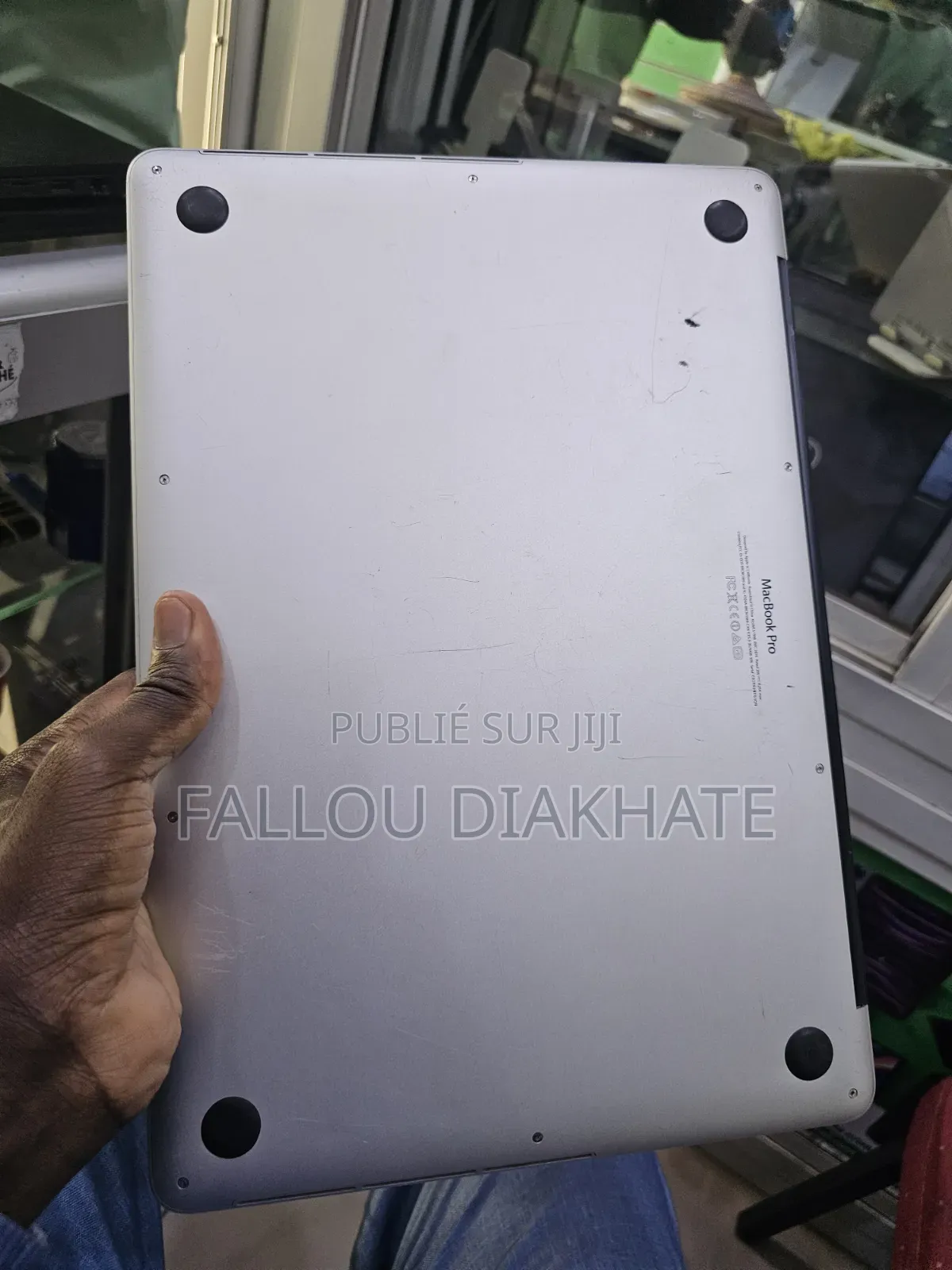 Ordinateur portable Apple MacBook Pro 2015 16GB Intel Core i7 SSD 256GB