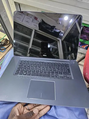 Ordinateur portable Dell Inspiron 15 16GB Intel Core i7 SSD 256GB
