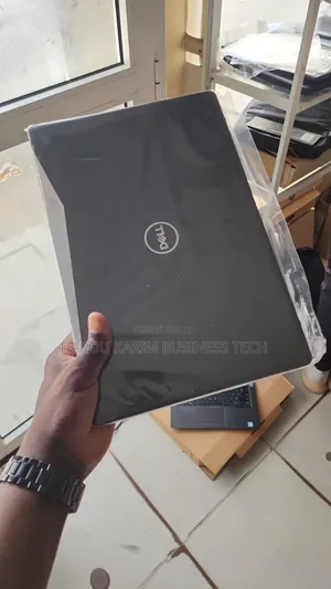 Nouveau Dell Latitude 7400 8GB Intel Core i5 SSD 256GB