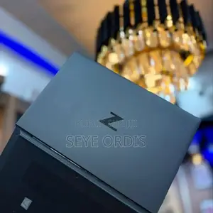 Nouveau HP ZBook Firefly 14 G10 16GB Intel Core i5 SSD 512GB