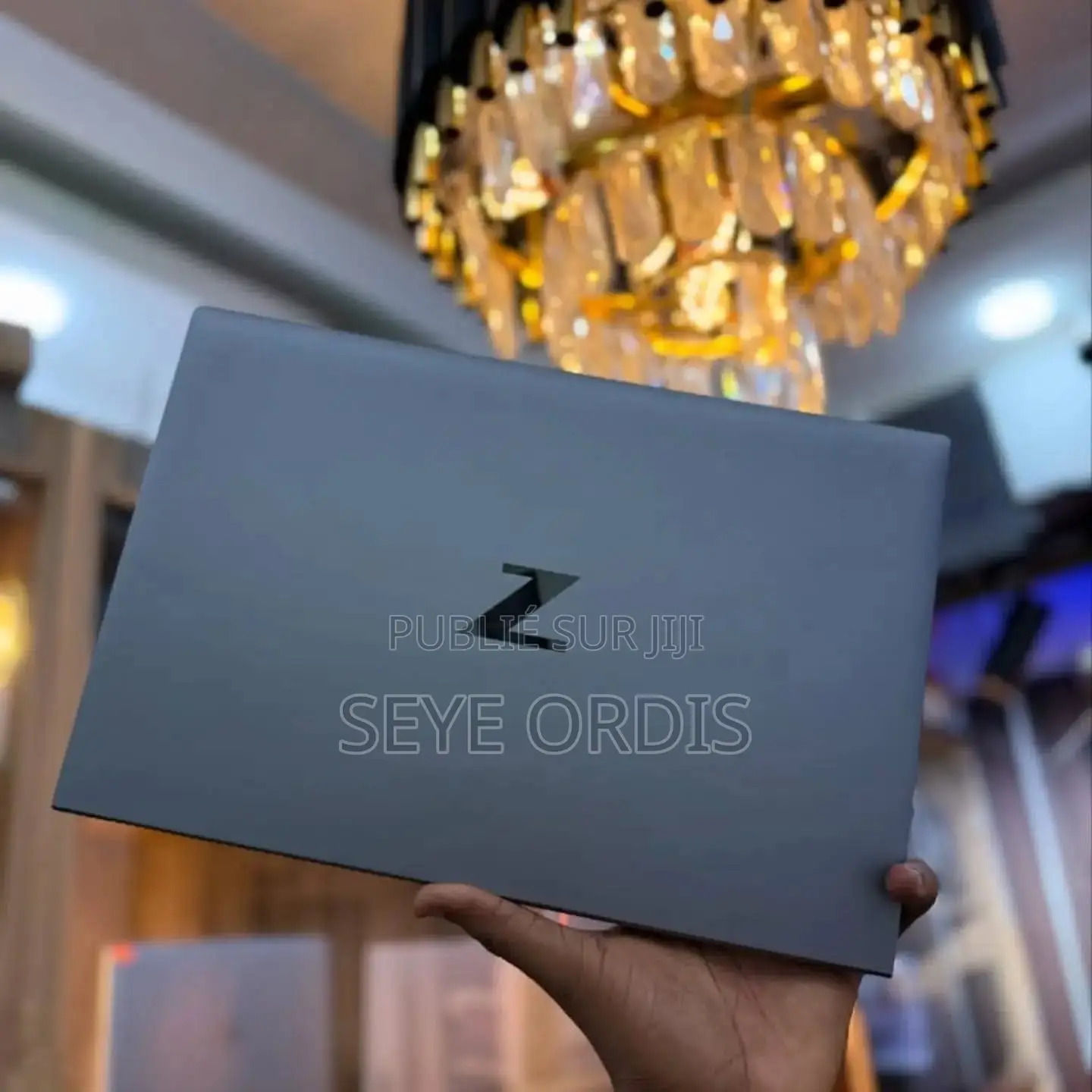 Nouveau HP ZBook Firefly 14 G10 16GB Intel Core i5 SSD 512GB
