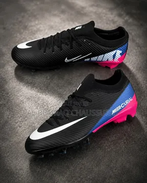 Crampons Nike Mercurial