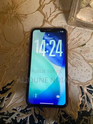 Nouveau Apple iPhone 11 64 GB Rouge