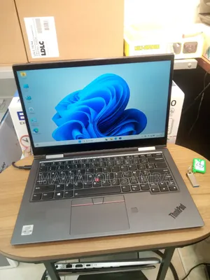 Nouveau Lenovo ThinkPad X1 Yoga 16GB Intel Core i7 SSD 512GB
