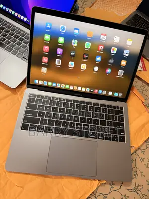 Ordinateur portable Apple MacBook Air 2019 16GB Intel Core i5 SSD 256GB