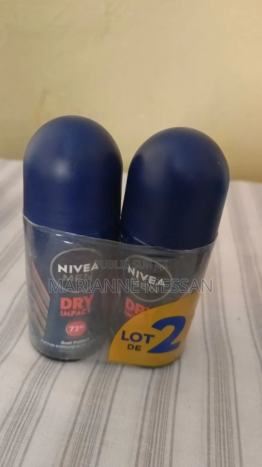 Parfum Et Déodorant Disponible en Même Temps.