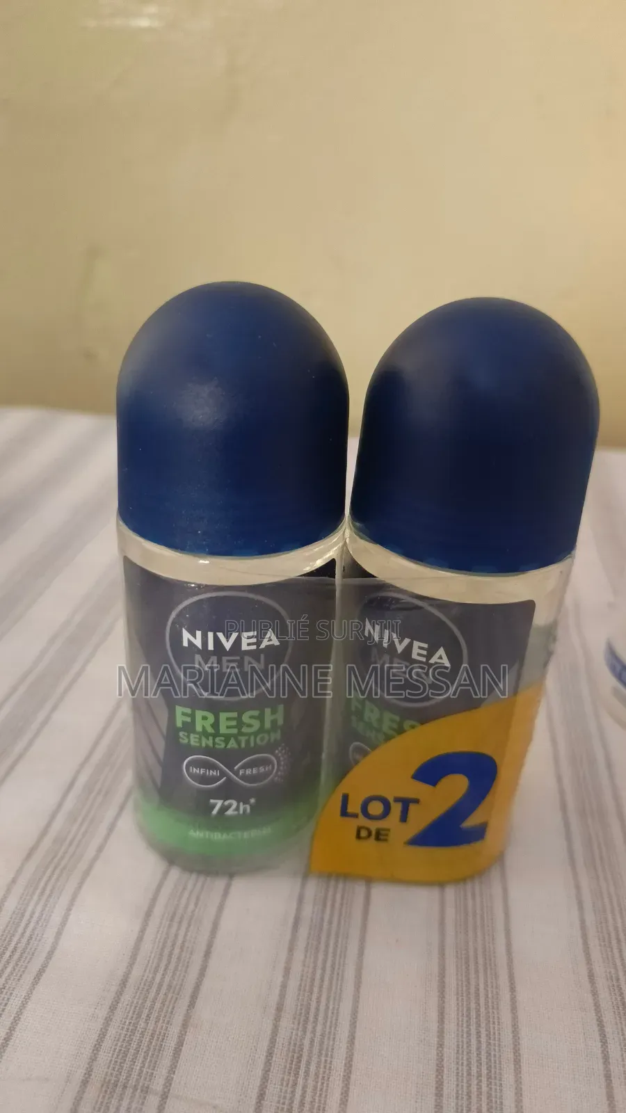 Parfum Et Déodorant Disponible en Même Temps.