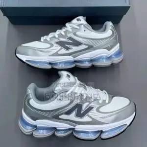 New Balance 2000