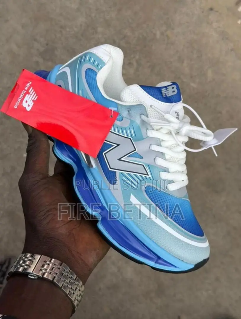 New Balance 2000