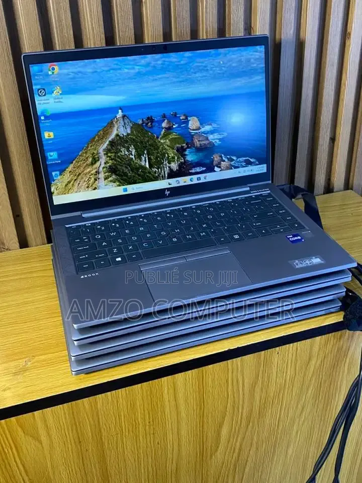 Ordinateur portable HP ZBook Firefly G8 16GB Intel Core i7 SSD 256GB